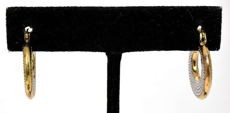 Eye-Catching Textured Hoop Earrings in 2-Tone Gold