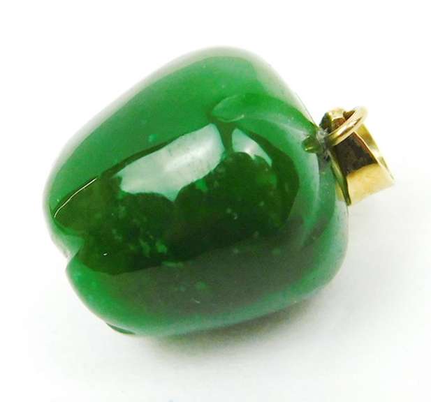 Vintage 10K Green Jade Apple Pendant