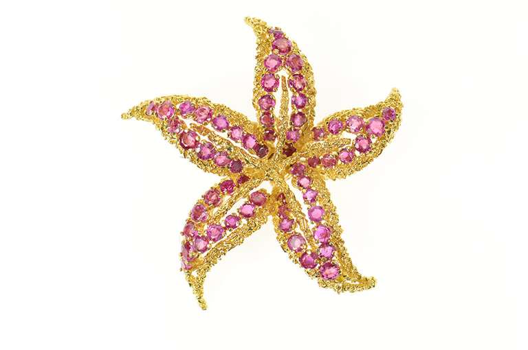 18K Yellow Gold 1960's Retro Ruby Sea Star Fish Pin/Brooch