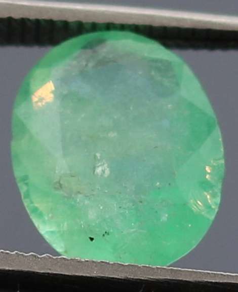 Stunning 1.63ct bright green Colombian emerald