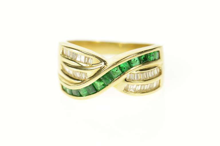14K Yellow Gold Emerald Baguette Diamond Criss Cross Band Ring