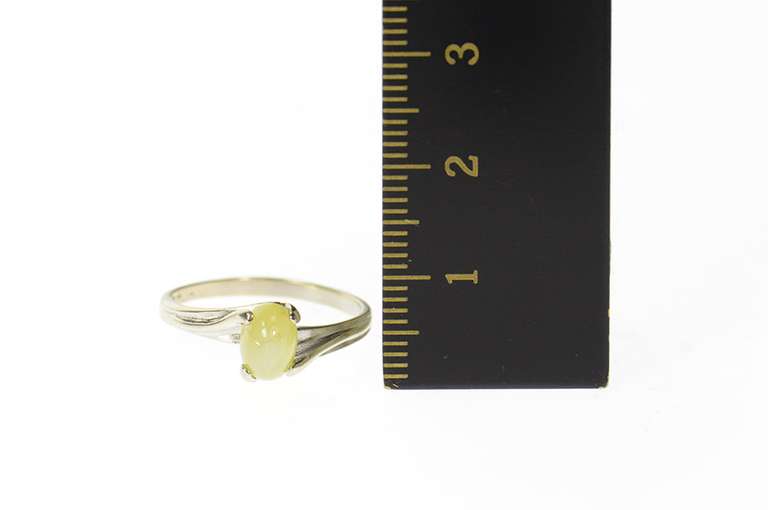 10K White Gold Retro Ornate Syn. Green Star Sapphire Ring