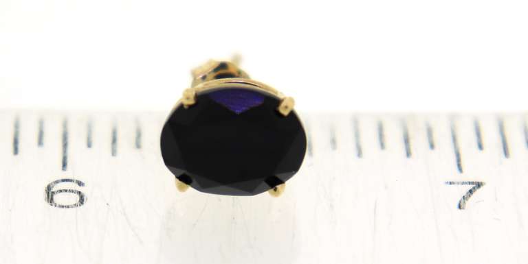 Lovely Yellow Gold Black Onyx Earrings