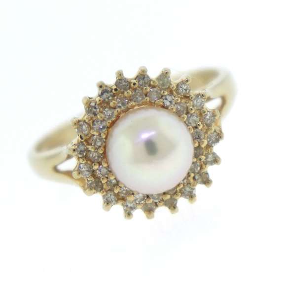 Wonderful 7mm Pearl w Double Diamond Halo Ring