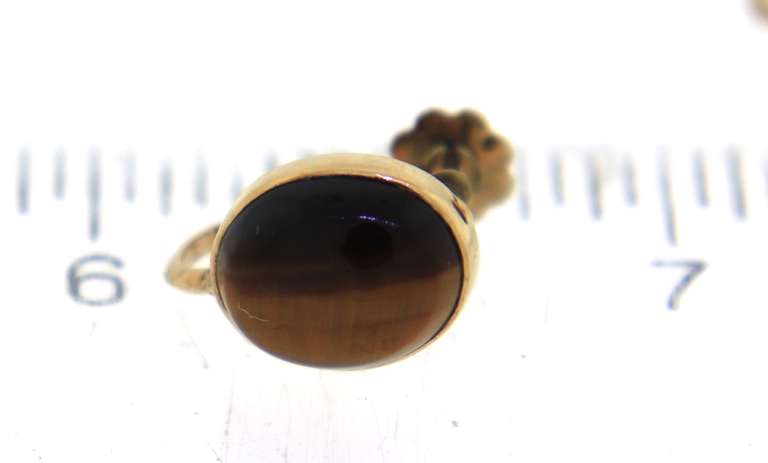 Beautiful 14kt Yellow Gold Tiger Eye Screw-On Earrings