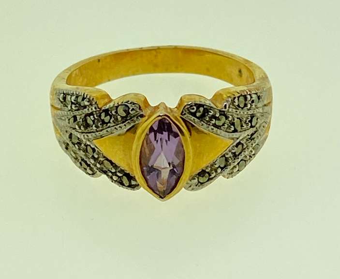 Vintage 925 sterling silver Amethyst Ring