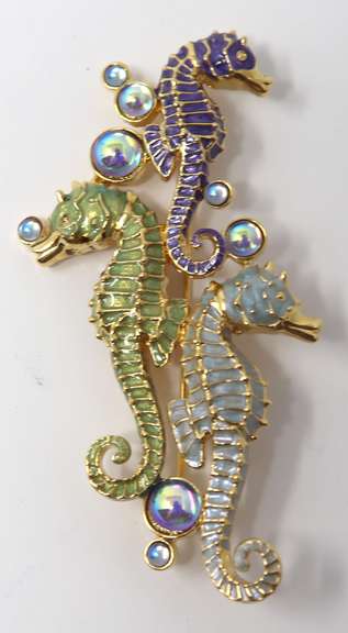 Signed Sea Horse Brooch