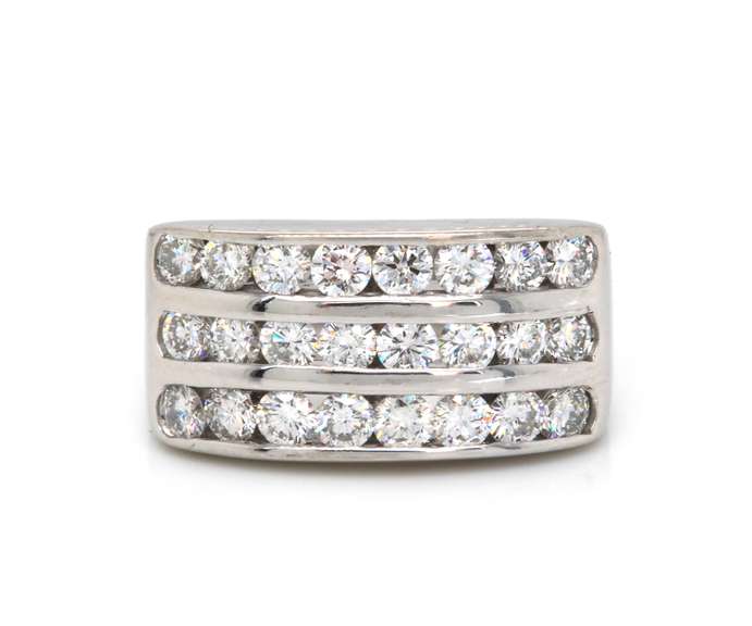 Modern 14kt WG 3-Row Channel Set Band