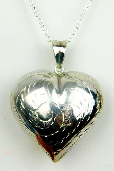 Big Engraved Puffy Heart Pendant & Chain