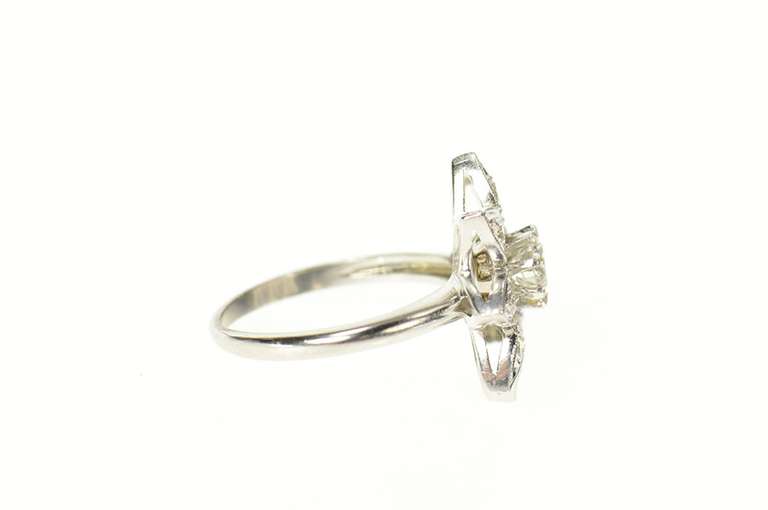 Platinum 0.65 Ctw Art Deco Diamond Flower Engagement Ring