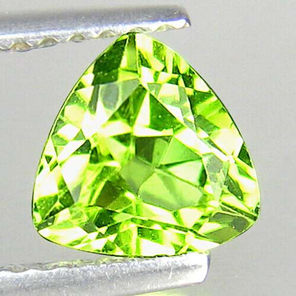 Brilliant spring green 1.20ct untreated Peridot