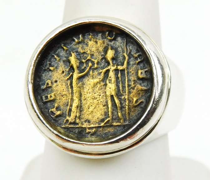 Silpada Sterling Silver Medallion Ring, Size 6.5