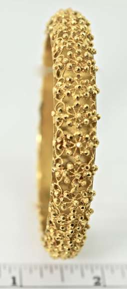 Highly Decorative 18K Bangle Bracelet