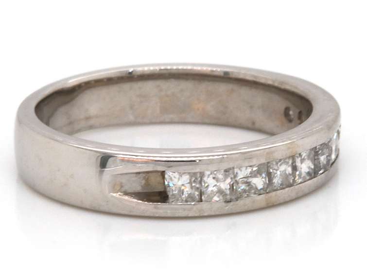 Glamorous 14kt WG Princess Diamond Channel Ring