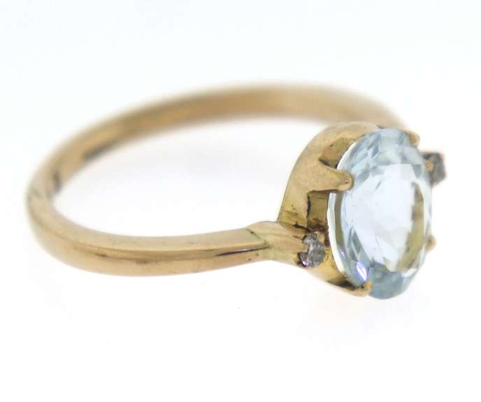 Favorite Yellow Gold Oval Aquamarine and Diamond Ring