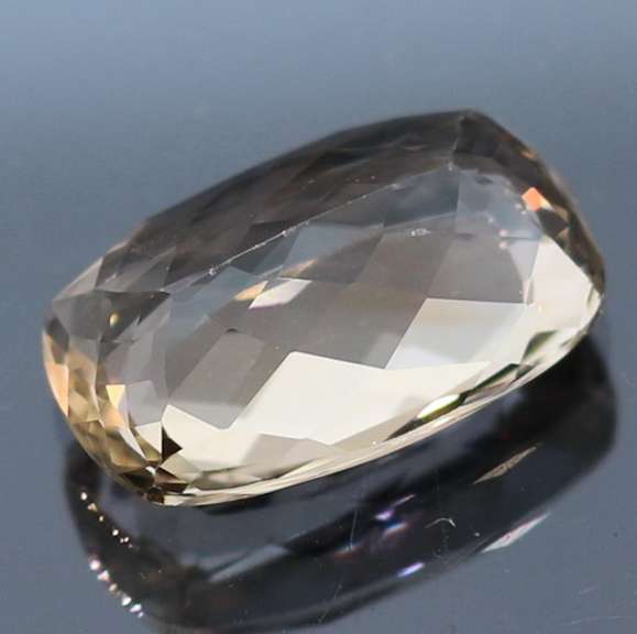 Brilliant! 7.92ct champagne Imperial Topaz