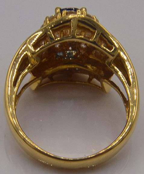 Luxurious 18KT Sapphire and Diamond Ring