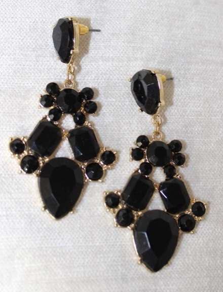 Sexy Pair of Fashion Design Earrings