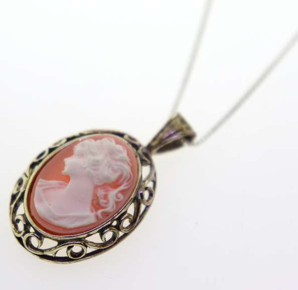Italian Sterling Silver Cameo Pendant With Chain Necklace