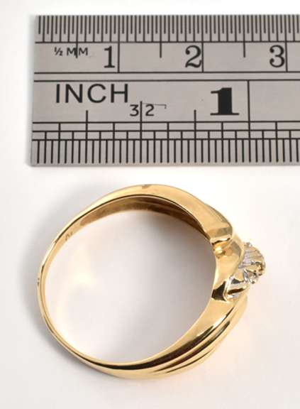 Easy to Wear 5 Diamond Ring