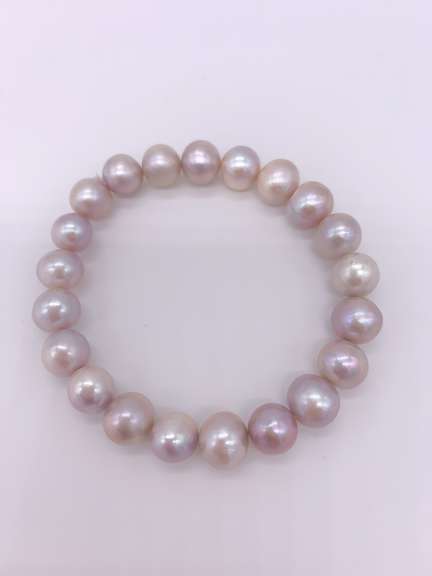 Beautiful Pink Pearl Bracelet