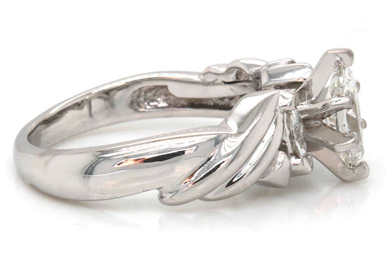 Gorgeous 14kt WG Diamond Engagement Ring