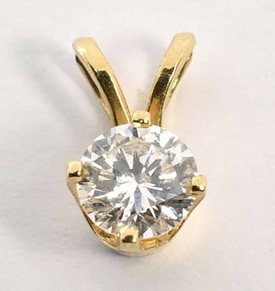Popular 1/4 Carat Diamond Pendant