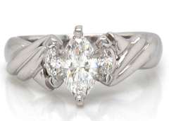 Gorgeous 14kt WG Diamond Engagement Ring