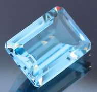 Very clean 10x14mm 7.52ct emerald cut Topaz