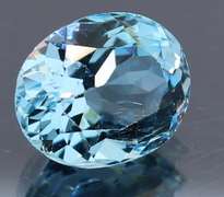 Simply stunning 6.36ct 10x12mm vivid sky blue Topaz