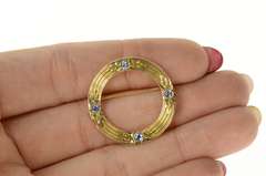 14K Yellow Gold Retro 1960's Pinstripe Syn. Sapphire Circle Pin/Brooch
