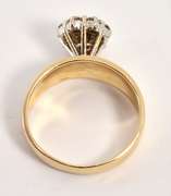 Sparkling Traditional Diamond Cluster Ring