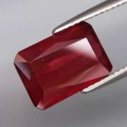 Gorgeous untreated 4.59ct violet red Rhodolite Garnet