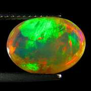 Pearlescent 2.15ct unheated ribbon pattern Opal