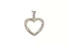 10K White Gold Diamond Classic Simple Heart Love Symbol Pendant