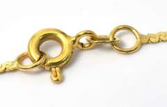 Detailed Sand Dollar Necklace in 14KT Yellow Gold