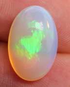 Ravishing 5.25ct snow white Welo Opal