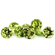 Fantastic 3.27ct 4.5mm round brilliant cut Peridot set