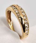 Cute 1/4 ct. t.w. Diamond Band