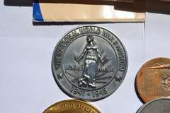 20 Assorted Mainly Patriotic US Medals