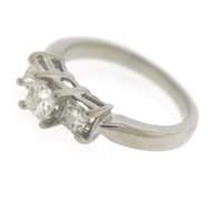 Dazzling Platinum 1ctw Diamond Ring