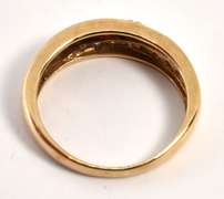 Cute 1/4 ct. t.w. Diamond Band