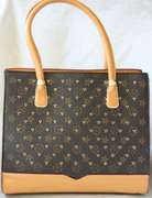 100% Fine leather Designer Bag, A Great Mothers Days Gift