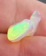 Uncut unheated 3.40ct Jelly Opal vein