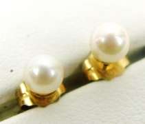 14K Gold 4MM Pearl Stud Earrings