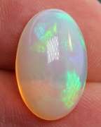 Ravishing 5.25ct snow white Welo Opal