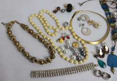 Lots of Custome Jewelry
