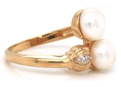 Classy 10kt YG Fresh Water Pearl Bypass Ring
