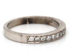 Classic 18kt WG Round Brilliant Cut Diamond Ring