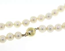 Fresh water Pearl Necklace w Diamond Clasp